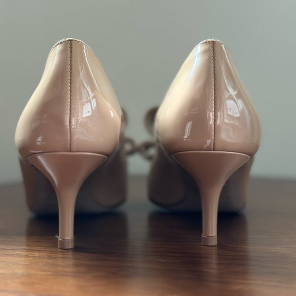 Valentino Tan Patent Leather Bow Accent Peep Toe Pumps, size 37. - Picture 4 of 6